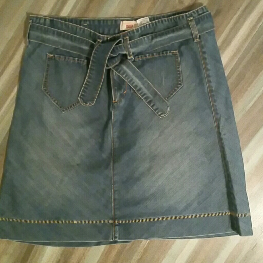 Denim skirt
